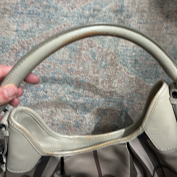 Burberry Canvas handbag preloved condition - Picture 3 of 7